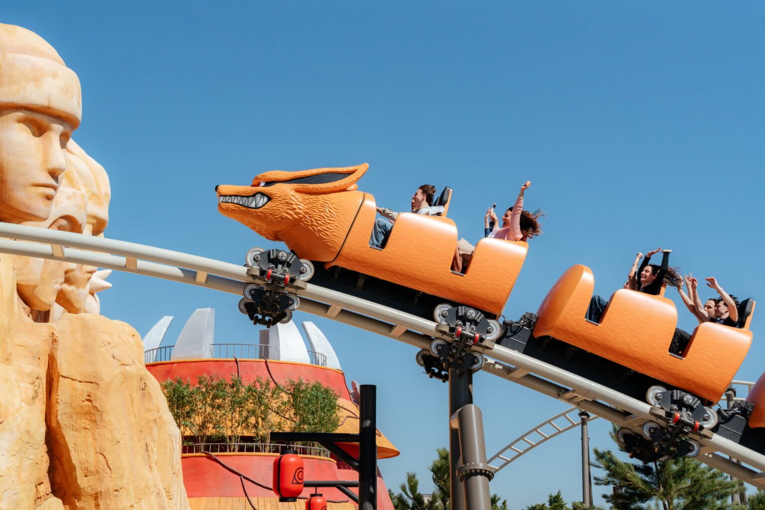 Kyûbi Unchained en survol du Parc Spirou Provence